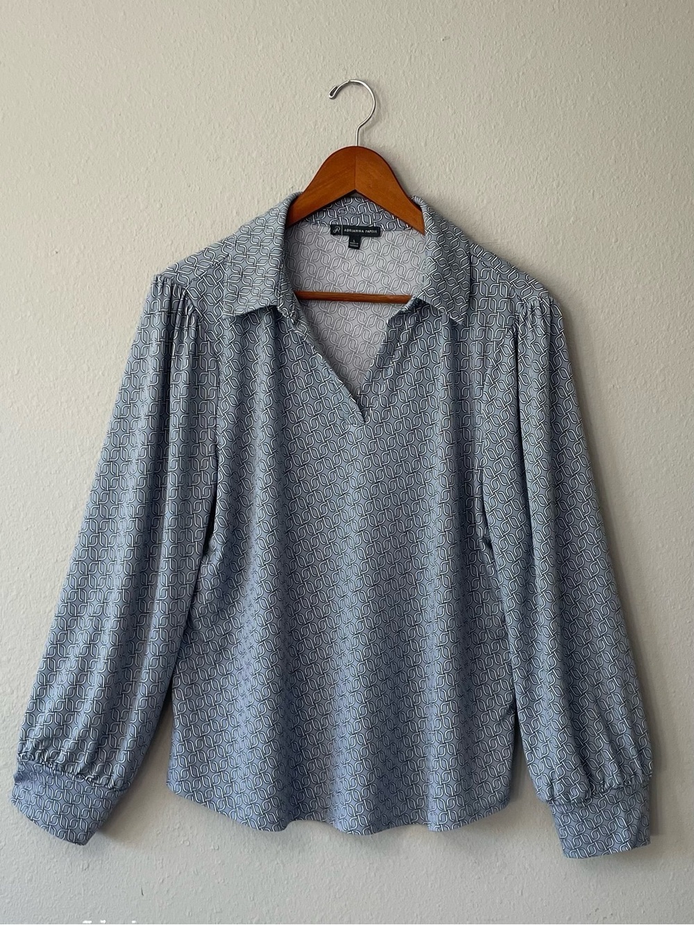 Adrianna Papell Light Blue geometric print  collared blouse size M EUC